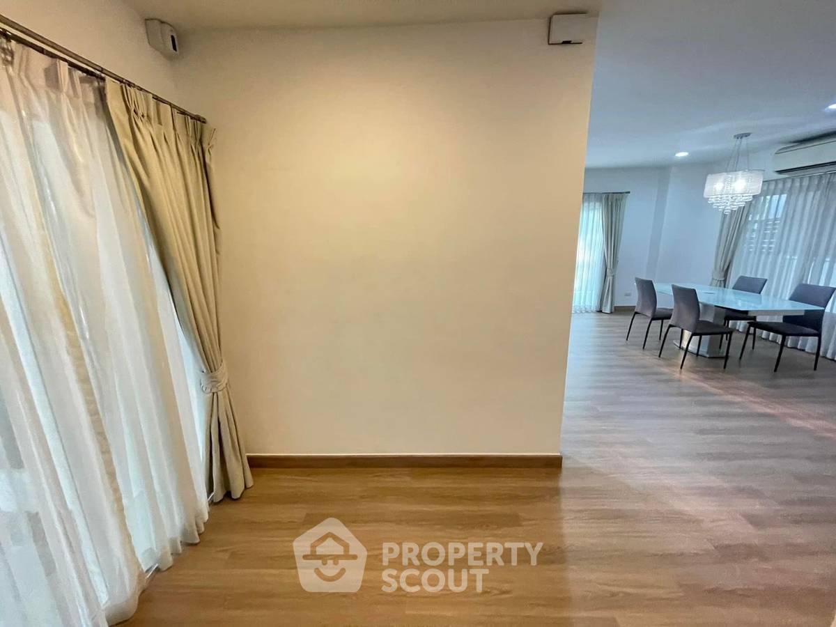รูป บ้าน 3 ห้องนอน พื้นที่ 240 ตร.ม. ที่ Centro Onnut-Suvarnabhumi (ID 1512162) - รูปที่ 14/18