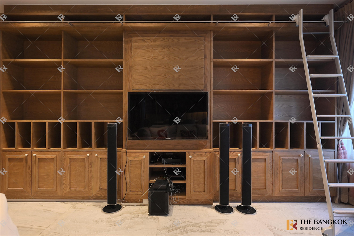picture Luxuriously Elevated Unit The Emporio Place - 4/10