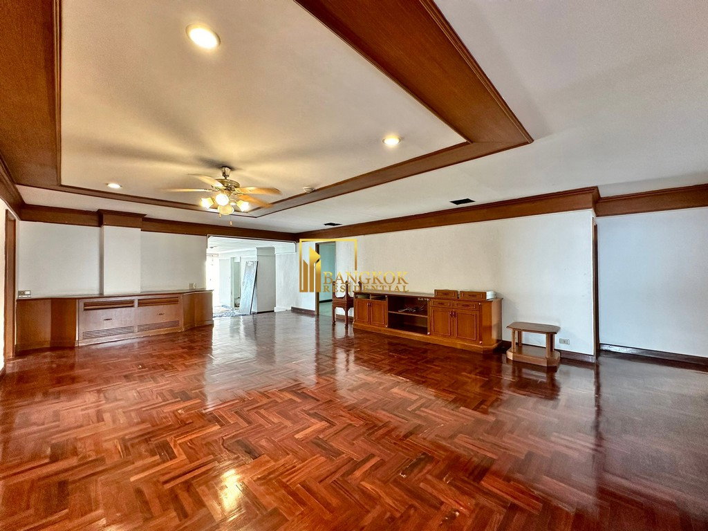 รูป Enormous 5 Bedroom Penthouse With Private Terrace in Ekkamai - BR21093AP - รูปที่ 6/54