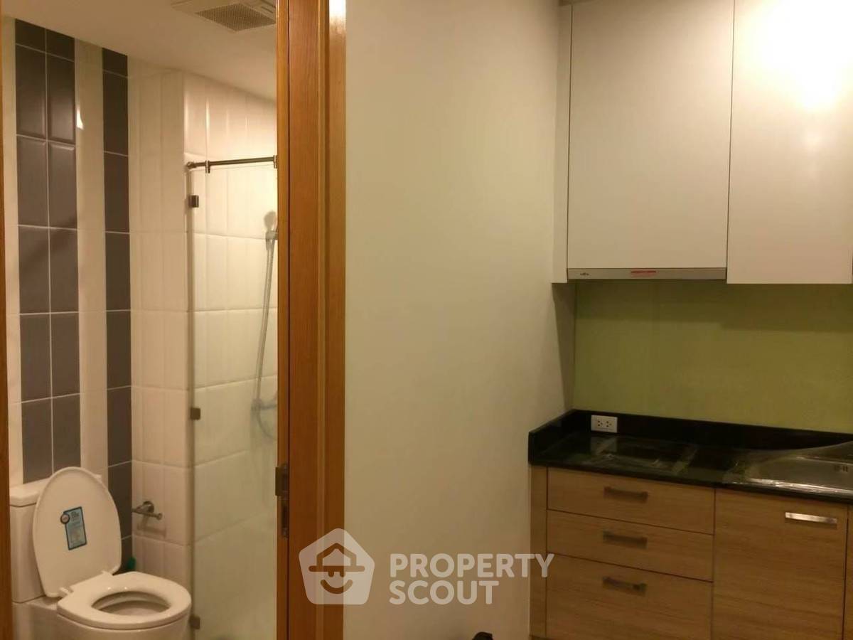 picture Great Value 1-BR At Circle Condominium Near MRT Phetchaburi (ID 769021) - 5/6
