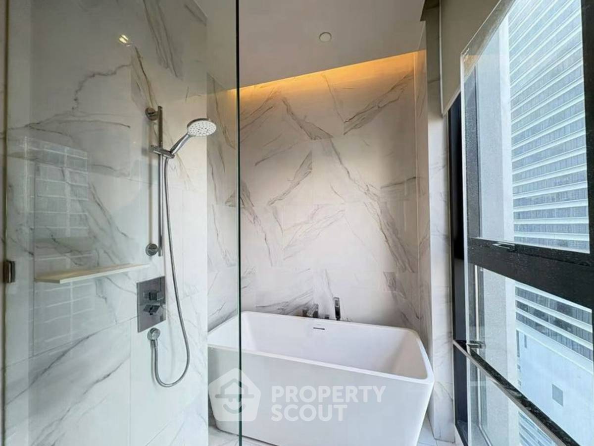 picture 1-BR Condo At The Reserve Sathorn, Walk To BTS Sala Daeng (ID 3124702) - 11/11