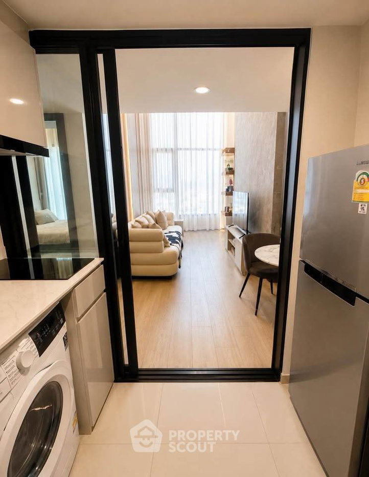 picture 200m To MRT Huai Khwang | 2-BR SOHO Bangkok Ratchada (ID 3159841) - 5/17