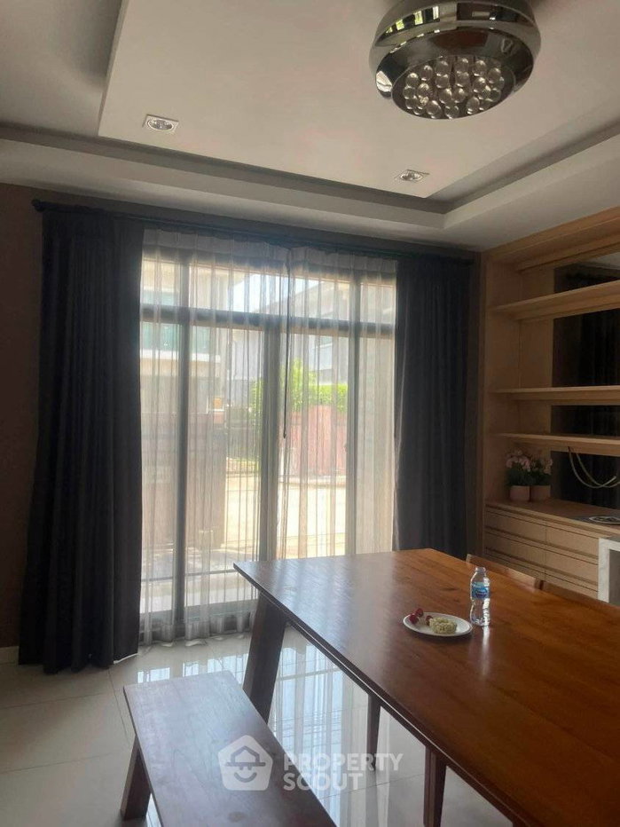 picture Spacious 4-BR 280 Sqm House At The Palm Pattanakarn (ID 3156330) - 8/9