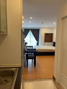 Condo for Rent at Baan Siri Sathorn - Yenakard (D6908009)