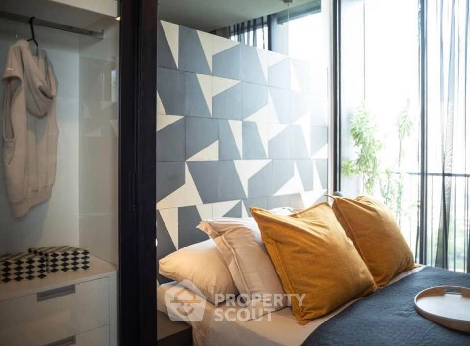 รูป คอนโด 2 ห้องนอน ชั้น 17 Noble Around Sukhumvit 33 ใกล้ BTS พร้อมพงษ์ (ID 3160333) - รูปที่ 2/9