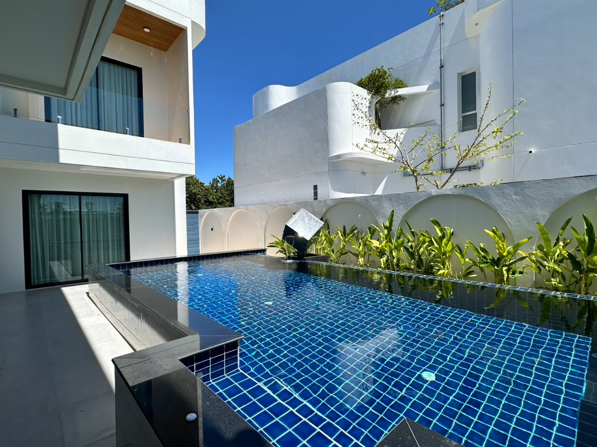 รูป 🏡✨ ขาย Pool Villa 2 ชั้น พร้อมสระว่ายน้ำส่วนตัว ฟังก์ชันระดับพรีเมียม ใกล้โรงเรียนนานาชาติ ✨🏡  C7MG100949 - รูปที่ 1/13