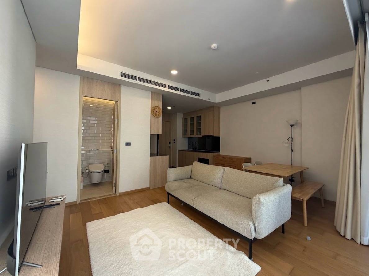 picture Well-Located 2-BR Condo At Siamese Exclusive 42, 300m to BTS Ekkamai (ID 2989853) - 1/13