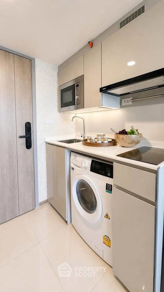 picture 200m To MRT Huai Khwang | 2-BR SOHO Bangkok Ratchada (ID 3159841) - 3/17