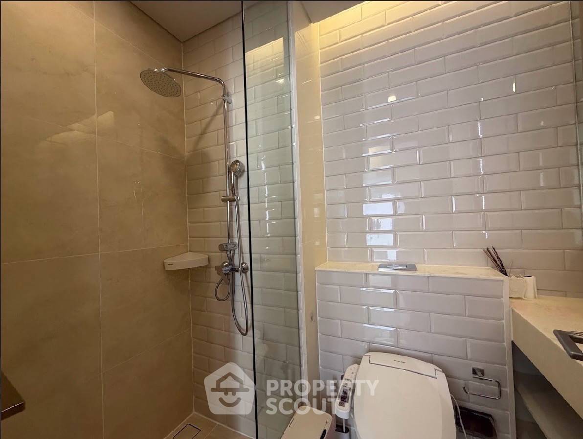 picture Well-Located 2-BR Condo At Siamese Exclusive 42, 300m to BTS Ekkamai (ID 2989853) - 6/13