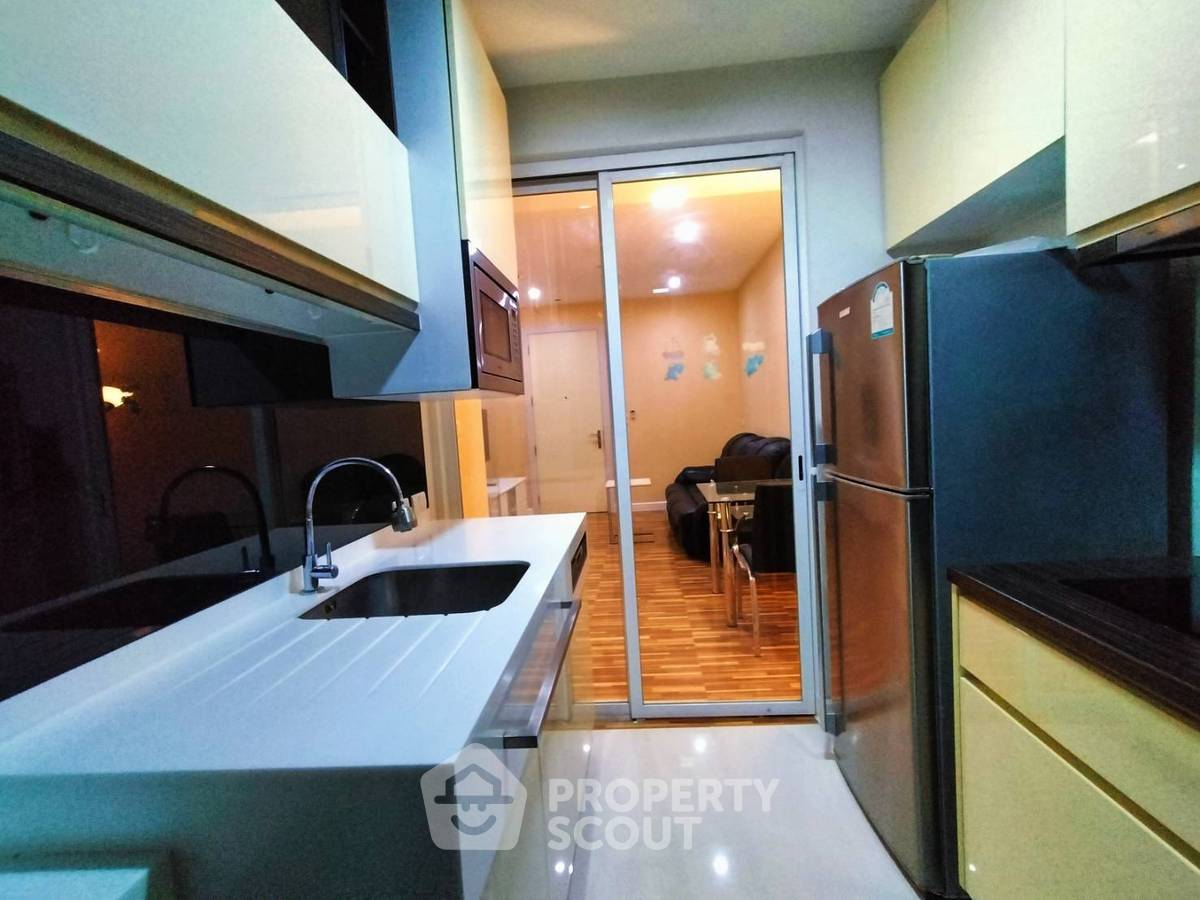 picture 100m To BTS Punnawithi | 1-BR The Room Sukhumvit 62 (ID 1440698) - 4/35