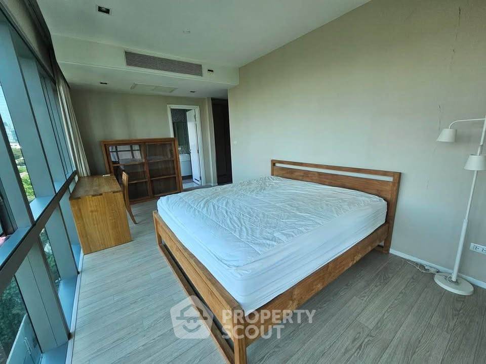 picture Spacious 2-BR 125 Sqm, The Room Sukhumvit 21 Near MRT Sukhumvit (ID 3159977) - 7/9