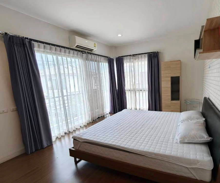 รูป P0829/[ขาย] บ้านเดี่ยว 3 ชั้น หลังใหญ่ ลุมพินี แกรนด์ วิลล์ สวนหลวง ร.9 (Lumpini Grand Ville Suan Luang Rama 9)  - รูปที่ 8/10