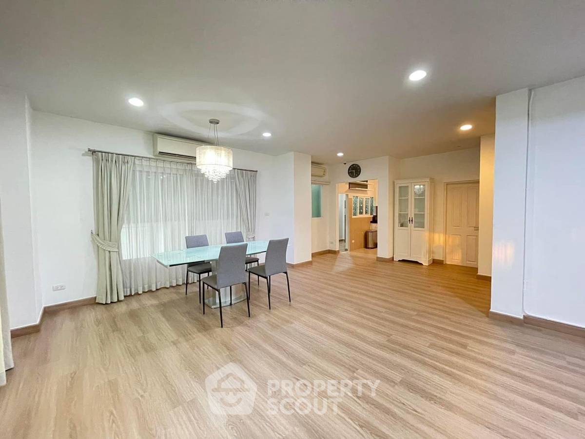 รูป บ้าน 3 ห้องนอน พื้นที่ 240 ตร.ม. ที่ Centro Onnut-Suvarnabhumi (ID 1512162) - รูปที่ 5/18