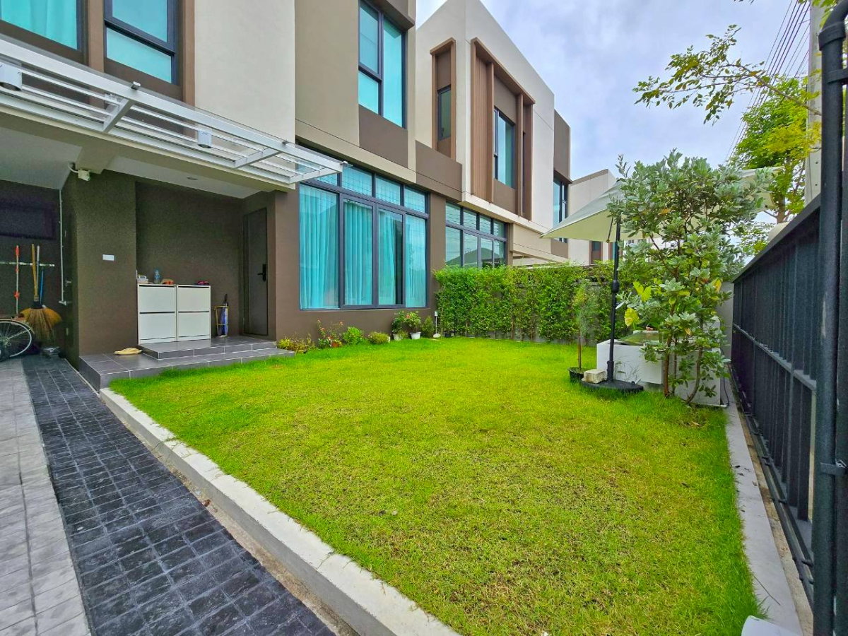 รูป [Smart Home] บ้านแฝดหลังมุม ดีไซน์ Double Volume บ้านกลางเมือง The Edition ปิ่นเกล้า-บรม 2 ใกล้ทางด่วน 15 นาทีถึงจตุจักร - รูปที่ 8/27