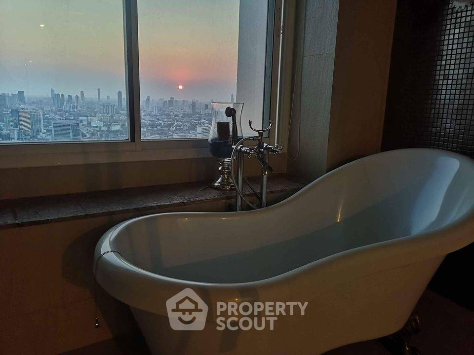 รูป คอนโด 3 ห้องนอน 386 ตร.ม. ชั้น 43 President Park Condominium ใกล้ MRT Queen Sirikit (ID 732517) - รูปที่ 2/10