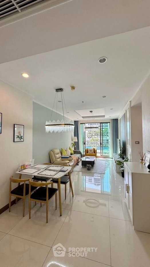picture 2-BR At Supalai Oriental Sukhumvit 39 Near MRT Phetchaburi (ID 2987190) - 2/12