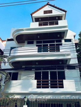 บ้าน 5 ห้องนอน 400 ตร.ม. ย่านพร้อมพงษ์ ใกล้ MRT สุขุมวิท (ID 3152558)