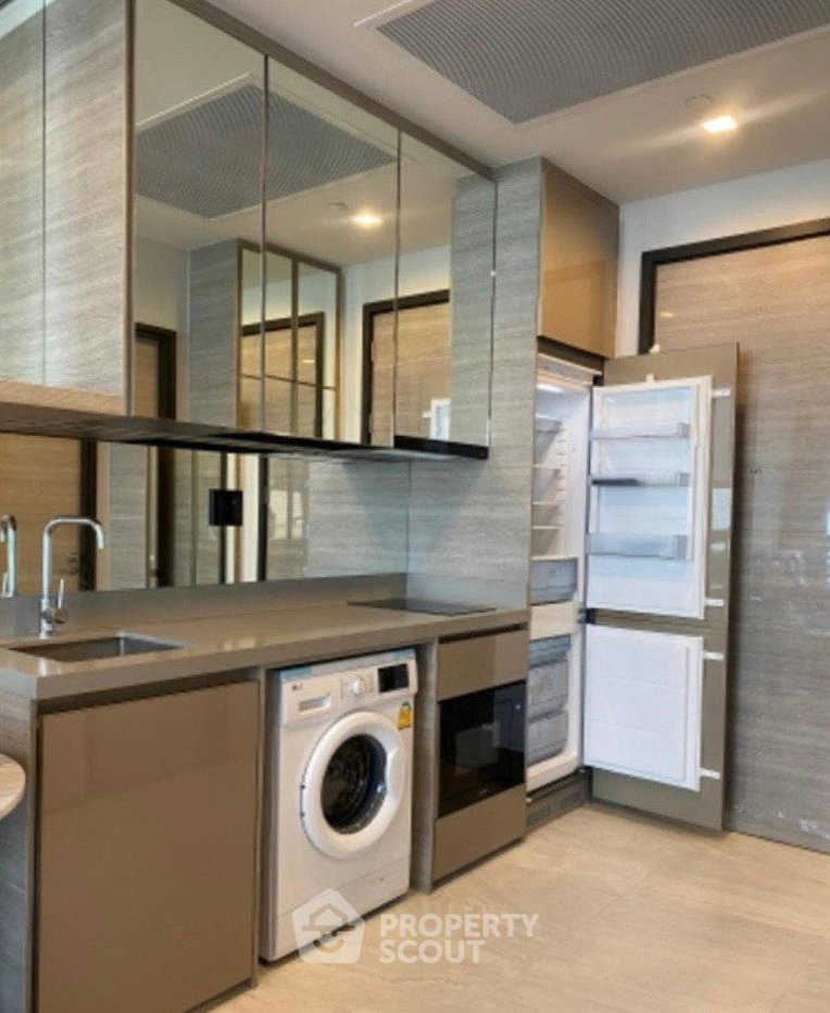 picture 1-BR Condo At The Crest Park Residences, 60m To MRT Phahon Yothin (ID 3158413) - 3/10