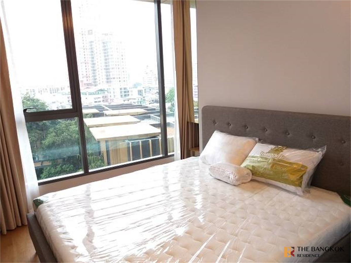picture The Lumpini 24 Condo in High-potential, Central City Location - 2/10