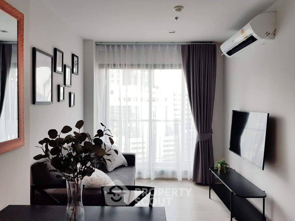 picture 1-BR 38 Sqm On 17th Floor, Life One Wireless, BTS Phloen Chit (ID 516308) - 1/12