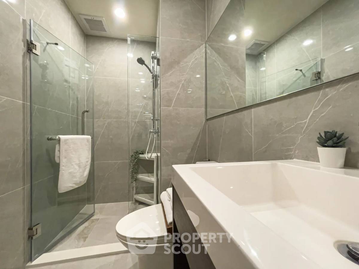 picture 200m To MRT Phra Ram 9 | 2-BR Condo At Nue District R9 (ID 3161599) - 22/22