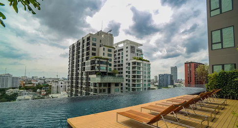🔥Rare Item! Beautiful Condo at Below Market Price! Centric Aree Station - Book Now Before It's Gone! 🔥