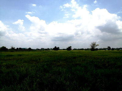 Land for sale Chulachomklao Royal Military Academy : [Owner selling directly] Urgent sale!! 14-1-27 rai (approximately 5.5 acres) of land in Nakhon Nayok. Large plot, good price, with title deed.