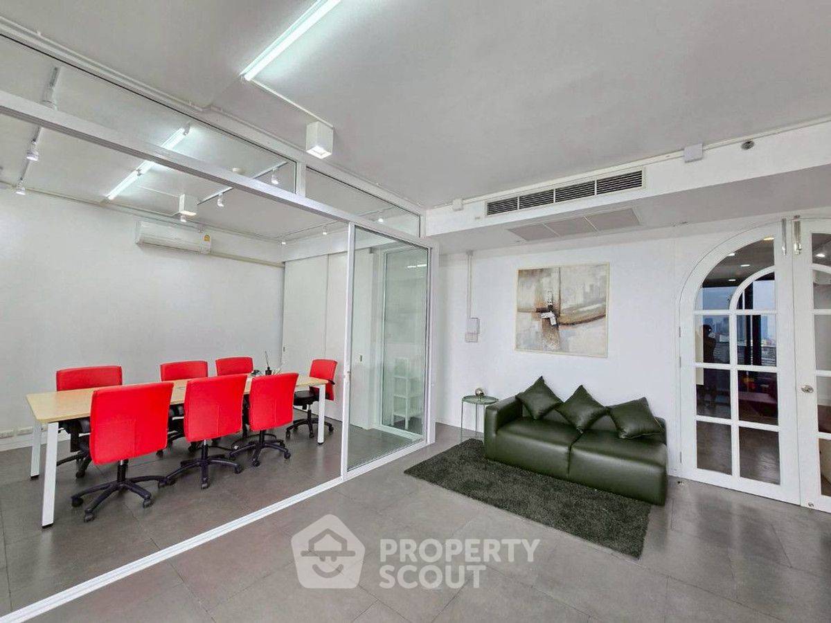 picture Spacious 1-BR 90 Sqm Siamese Ratchakru Near BTS Sanam Pao (ID 3161591) - 6/8