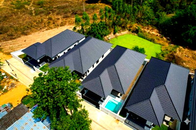 บ้านเดี่ยว ชลบุรี : ขายบ้านเดี่ยวชั้นเดียว สร้างใหม่ สไตล์โมเดิร์น พร้อมสระว่ายน้ำส่วนตัว 3 ห้องนอน เฟอร์นิเจอร์ครบ พร้อมเข้าอยู่ ทำเลห้วยใหญ่ พัทยา