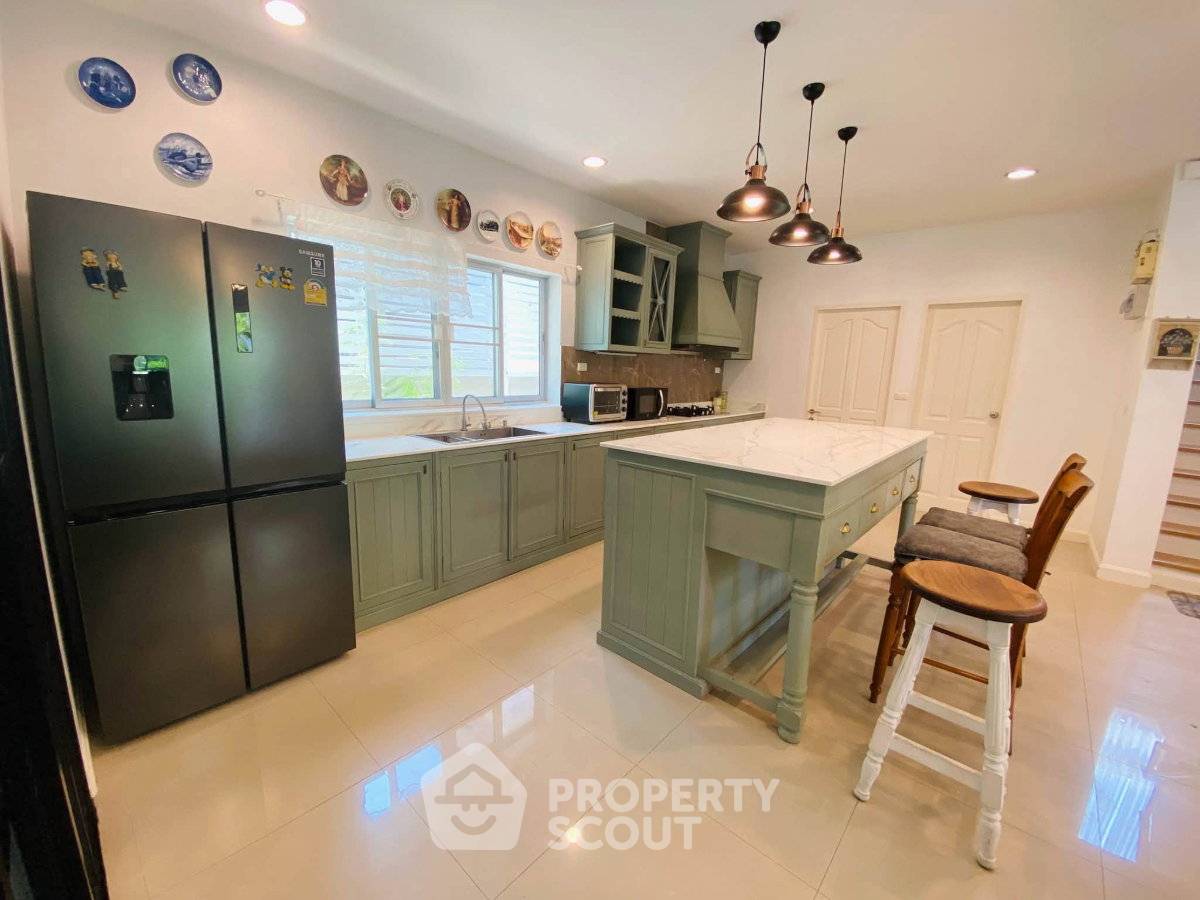 picture Spacious 4-BR House At THE CENTRO Sukhumvit 113 (ID 3162077) - 6/20