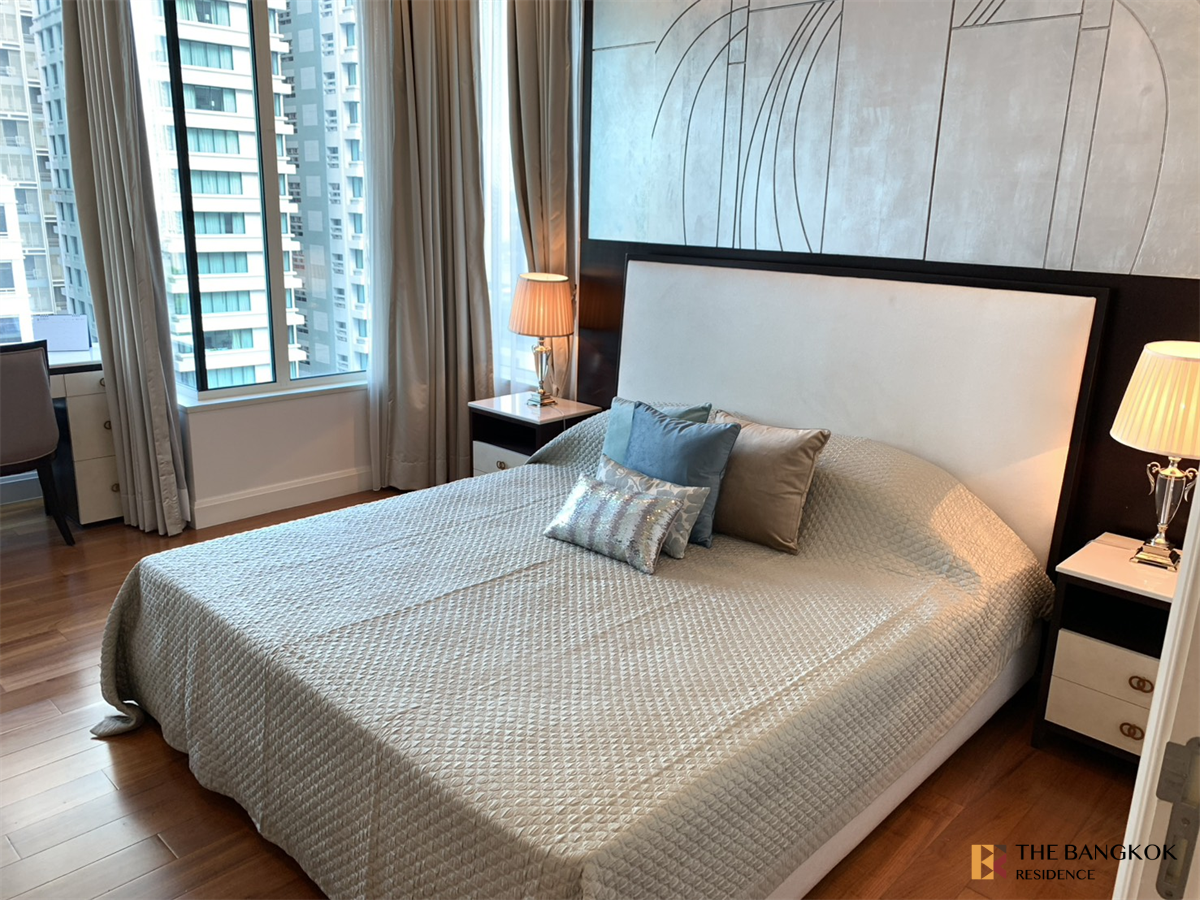 picture Q Langsuan near BTS Ratchadamri Best Location Condo for City Dwellers - 9/10