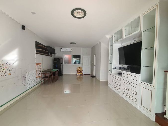 ขายทาวน์โฮม 3 ห้องนอน 81 ตร.ม. 20.5 ตร.ว. เดอะ พลีโน่ เอกชัย - กาญจนาภิเษก