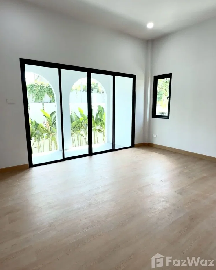 picture Newly Renovated 3 - Bedroom Single House with Garden 6657406 - 11/19