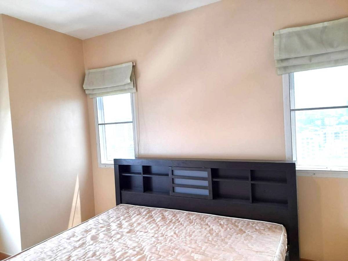 picture 2-BR At Bts Residence Near MRT Chatuchak Park (ID 3161529) - 2/12