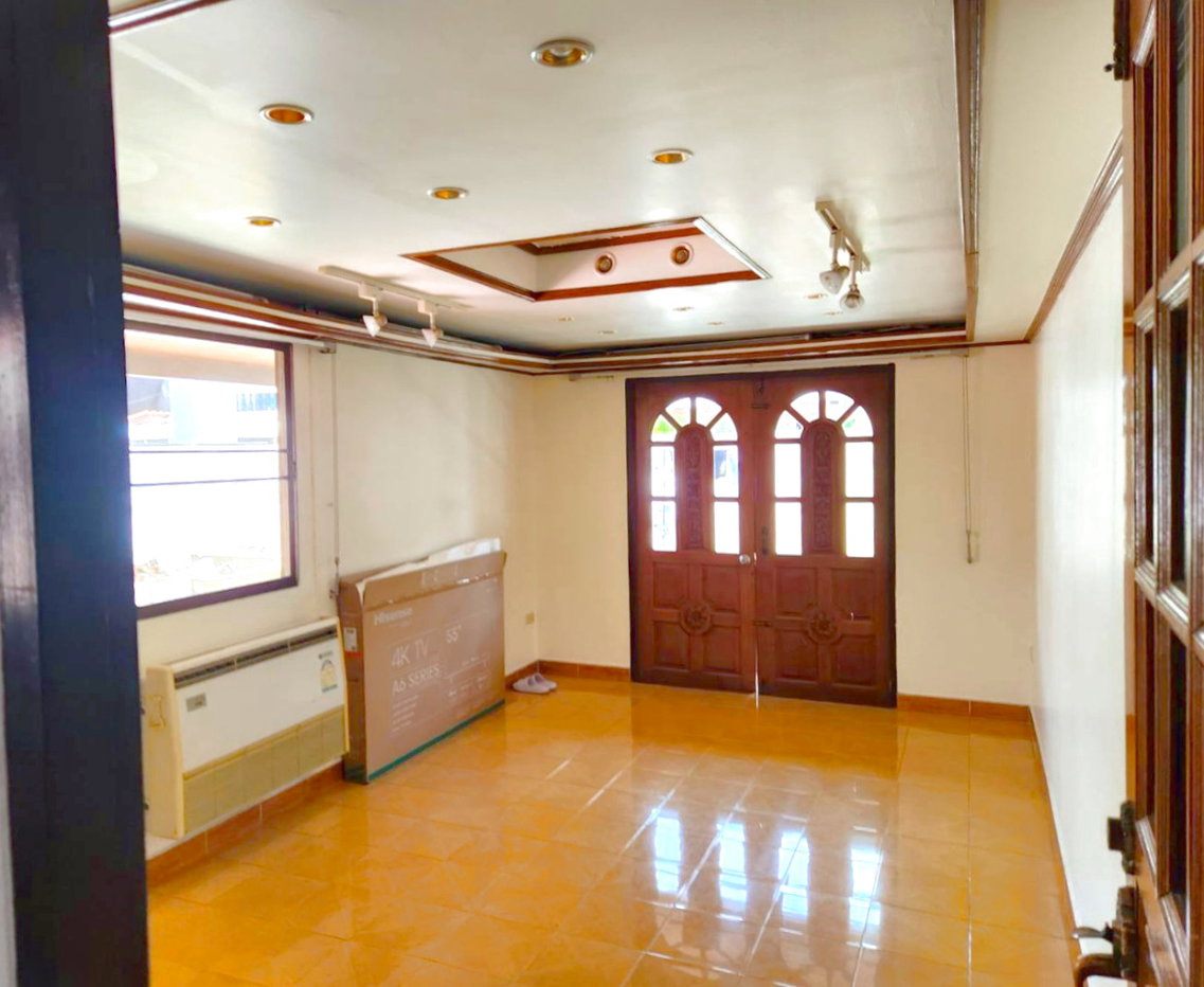 picture HK0214, Detached House for Rent 4Br, ( Ratchada-Huaikhwang ). - 3/15