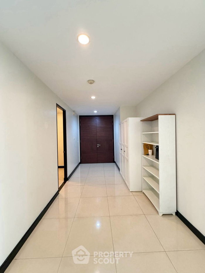picture 3-BR 192 Sqm Avenue 61 Condominium Near BTS Thong Lor (ID 3162872) - 8/19