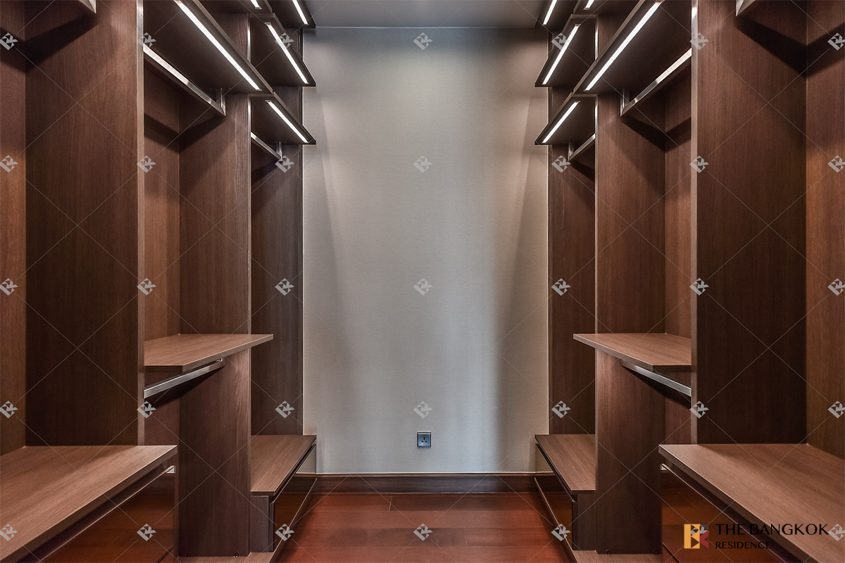 picture Ultimate Luxury Lifestyle with Convenience Q1 Sukhumvit near BTS Nana - 4/10