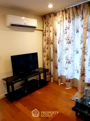 Condos for rent : 2-BR Condolette Light Convent 300m To BTS Sala Daeng (ID 889850)