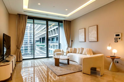 Condos for sale : The Residences at Sindhorn Kempinski The room feels warm. Perfect in both function and design. Features a view of the lush green Lumpini Park.