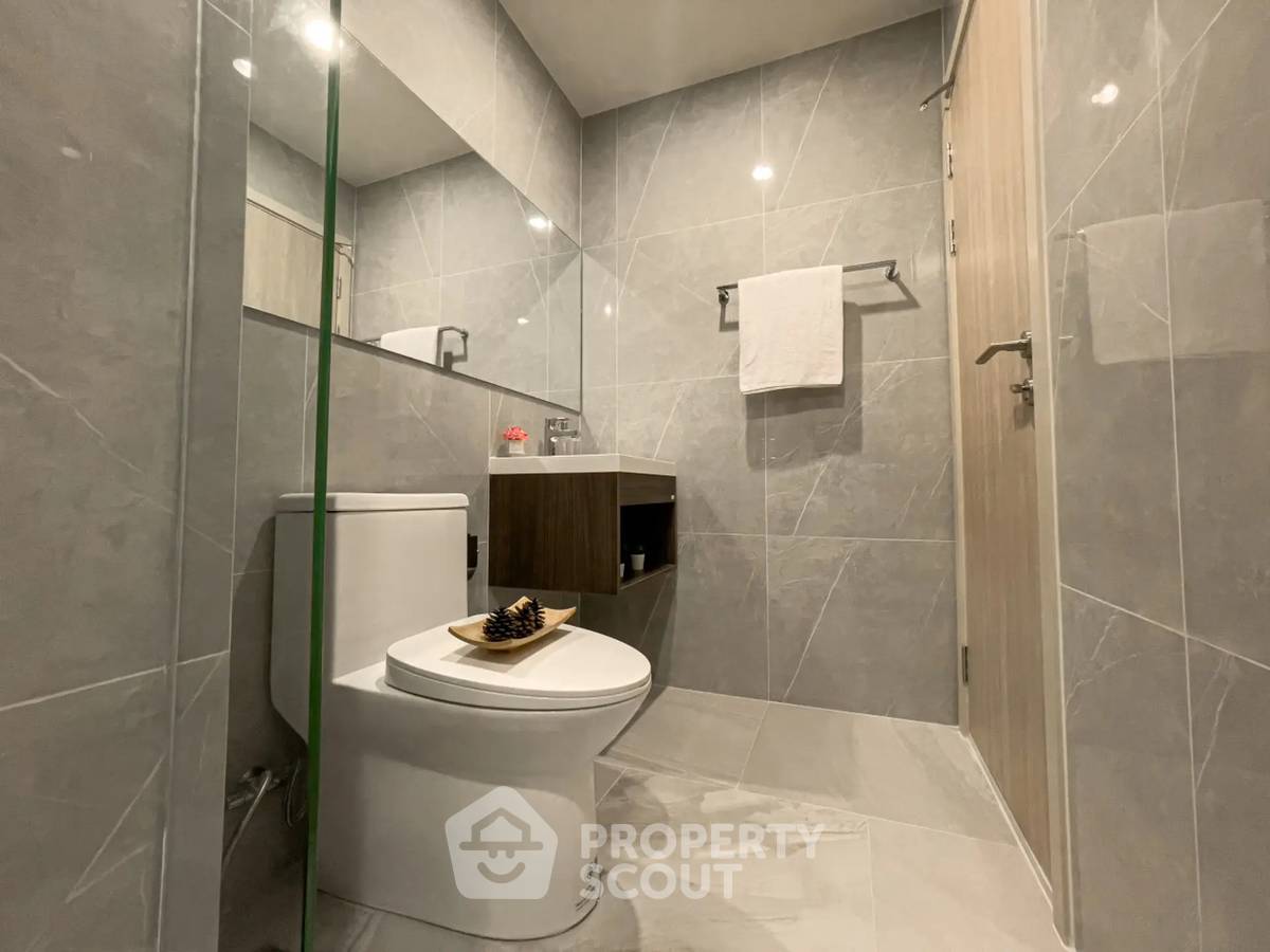 picture 200m To MRT Phra Ram 9 | 2-BR Condo At Nue District R9 (ID 3161599) - 16/22