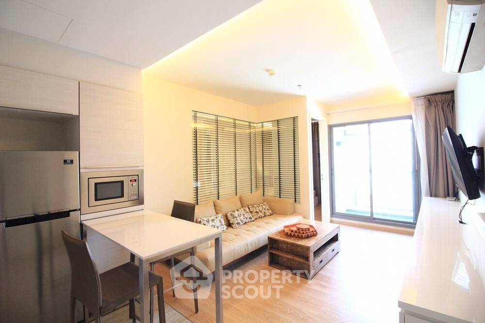 picture High-Floor 1-BR At H Sukhumvit 43 Near BTS Phrom Phong (ID 384881) - 3/3