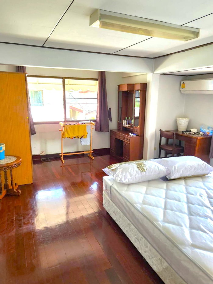 picture HK0214, Detached House for Rent 4Br, ( Ratchada-Huaikhwang ). - 14/15