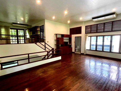 บ้านเดี่ยว กรุงเทพมหานคร : LTH16035 - Rare Garden House for Sale Ruamrudee | Large Private Garden | BTS Ploenchit | 130 MB | บ้านขาย ร่วมฤดี