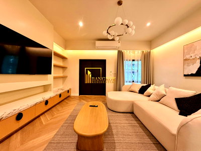 Townhouses for rent Sukhumvit Road : Regent 71 Place | Renovated 5 Bed Townhouse in Phra Khanong - BR49084TH