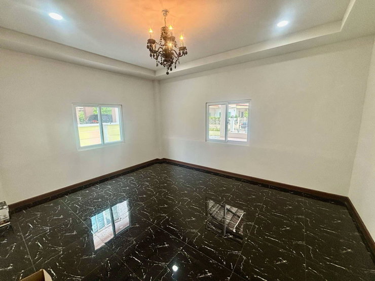 รูป ขายบ้านใหญ่ กลางเมือง วิวบึงหนองโคตร - รูปที่ 11/20
