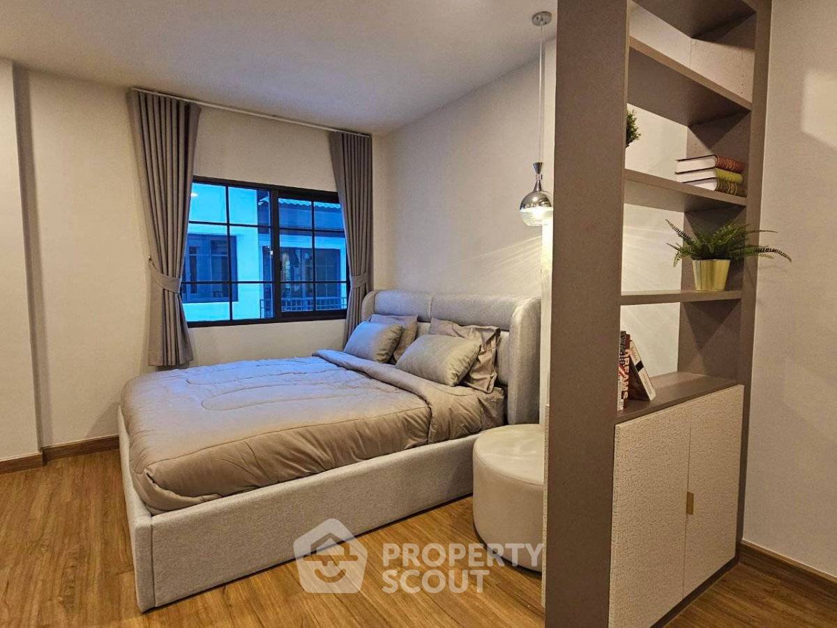 picture Spacious 4-Bedroom House At Centro Bangna, 300 Sq M (ID 3162063) - 3/10