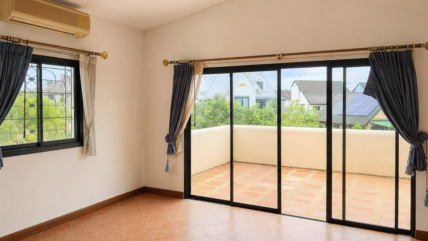 รูป 6 Bedroom Pool Villa for Sale Near Mabprachan Lake Pattaya - รูปที่ 13/23