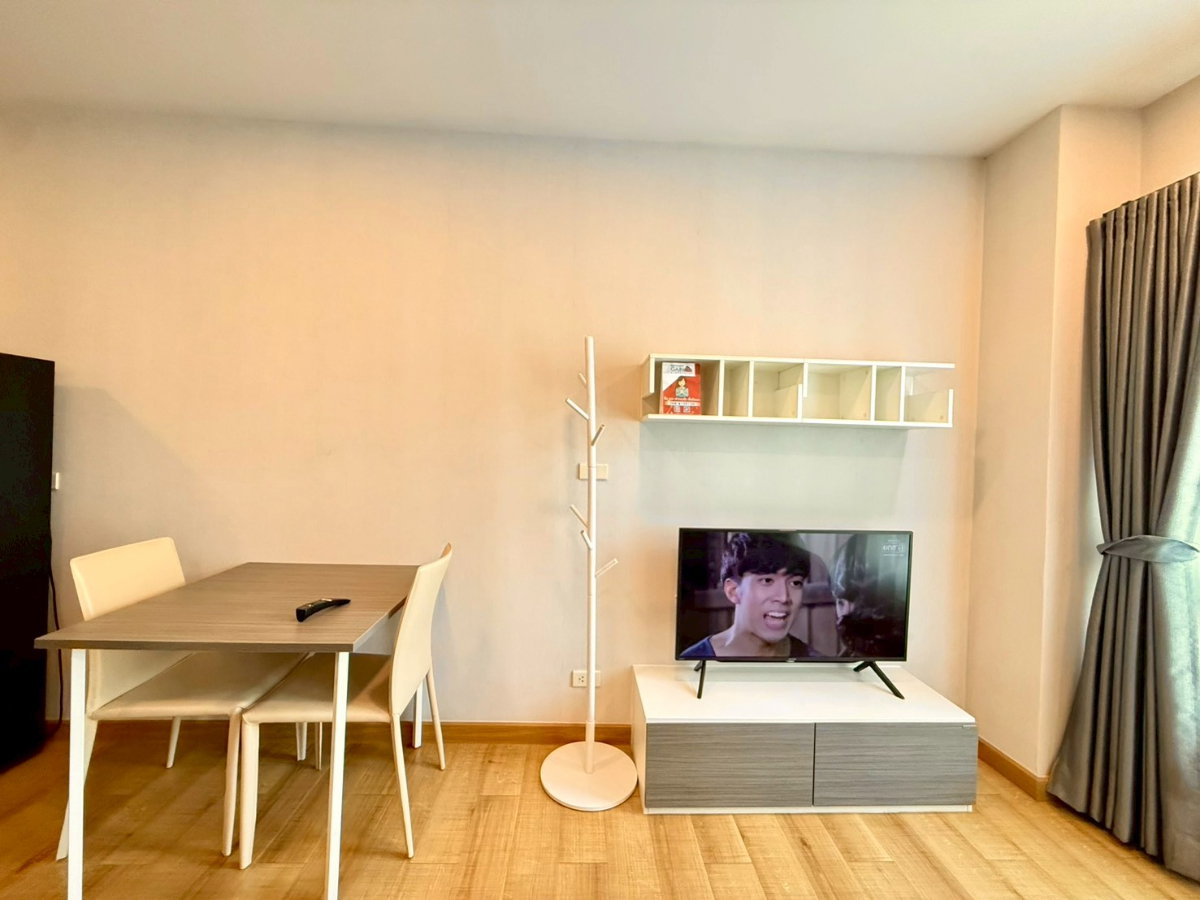 picture 7,500 THB Studio 🚩😍 Madrid Building, 3rd floor, fully furnished, with washing machine. Beautiful room, great value! 🥰💖 - 3/21