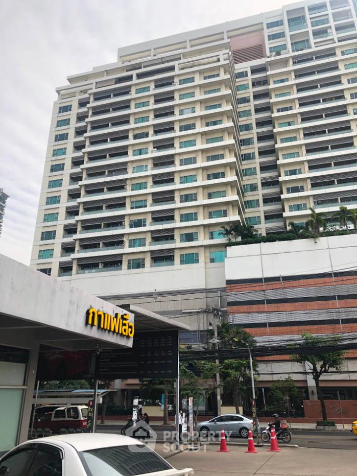 picture 1-BR Baan Nonsi Condo For Sale On Thanon Chan, 49 Sqm (ID 637395) - 28/35