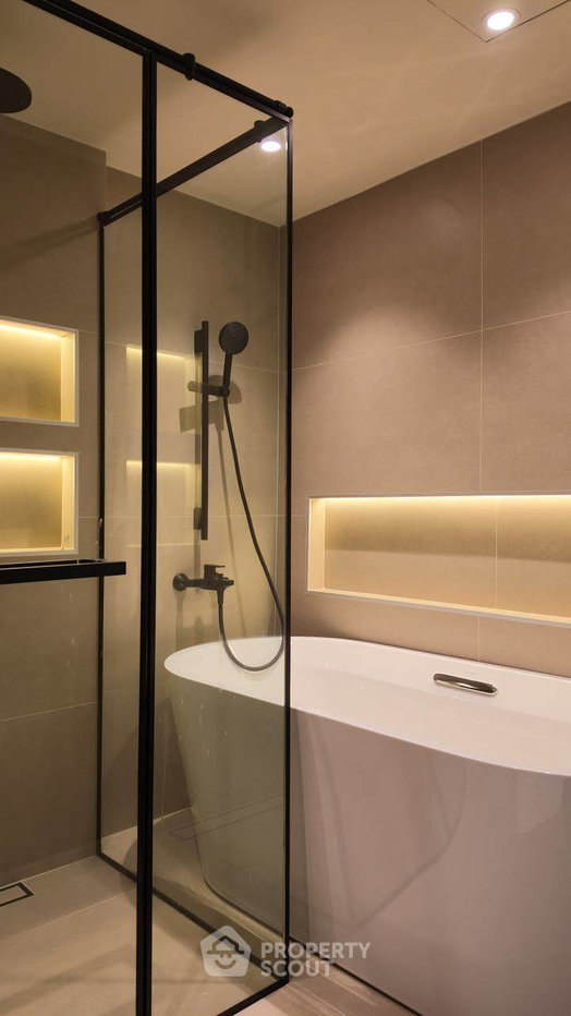 รูป คอนโด 3 ห้องนอน ขนาด 236 ตร.ม. DS Tower 1 ใกล้ BTS พร้อมพงษ์ (ID 3164018) - รูปที่ 4/7
